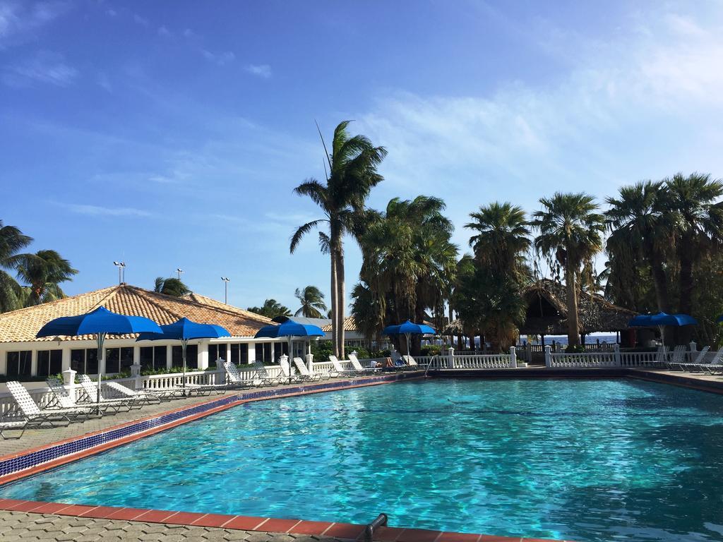 Holiday Beach Resort And Casino Willemstad Dış mekan fotoğraf